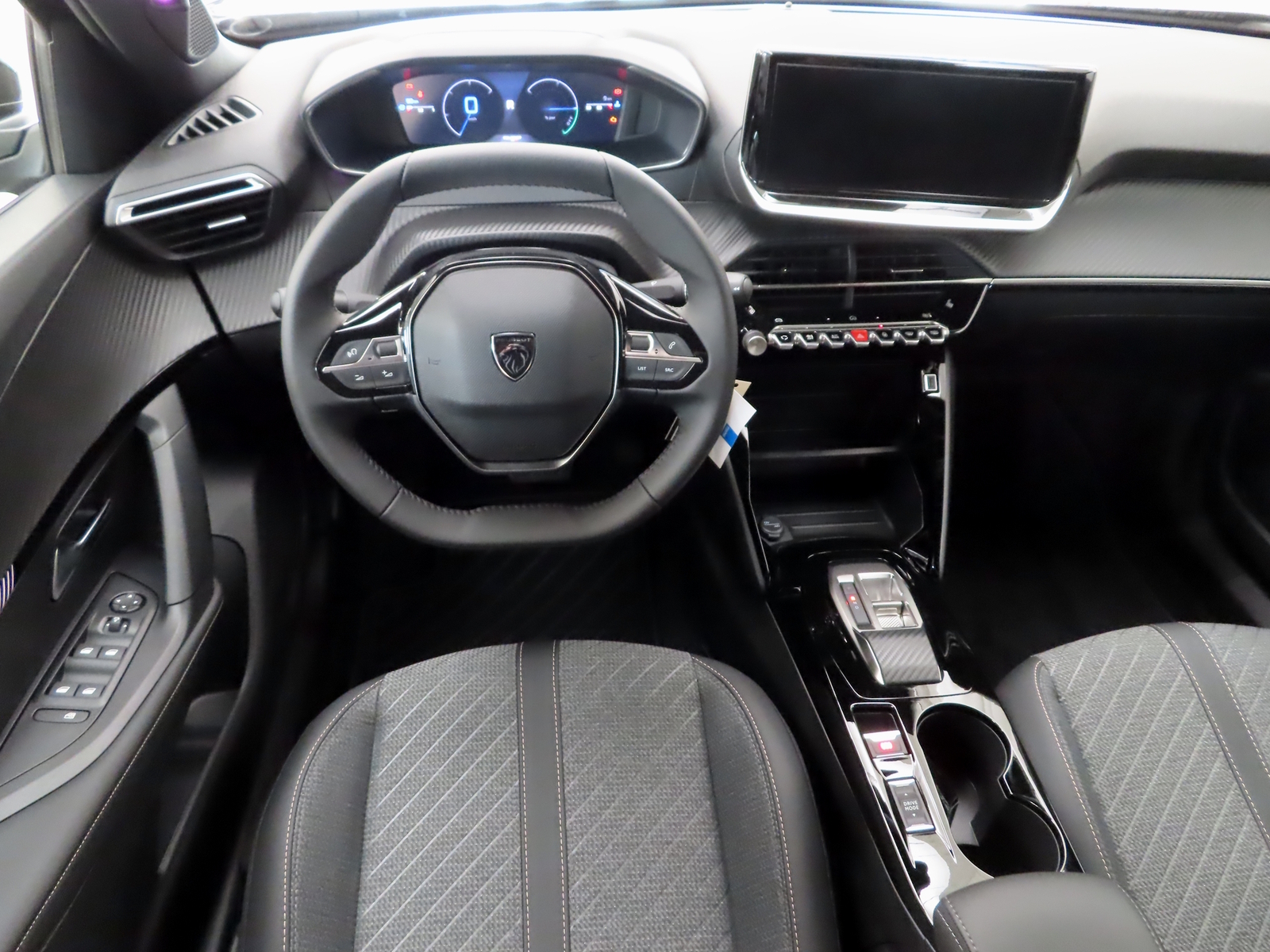 Peugeot 2008 2026, kuva 5/10