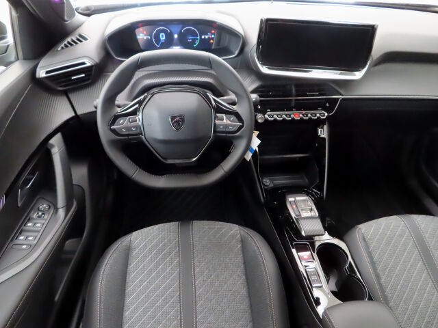 Peugeot 2008 2026 Allure Hybrid 145 Automaatti *Heti toimitukseen *Adaptiivinen vakionopeudensäädin *360 kamera