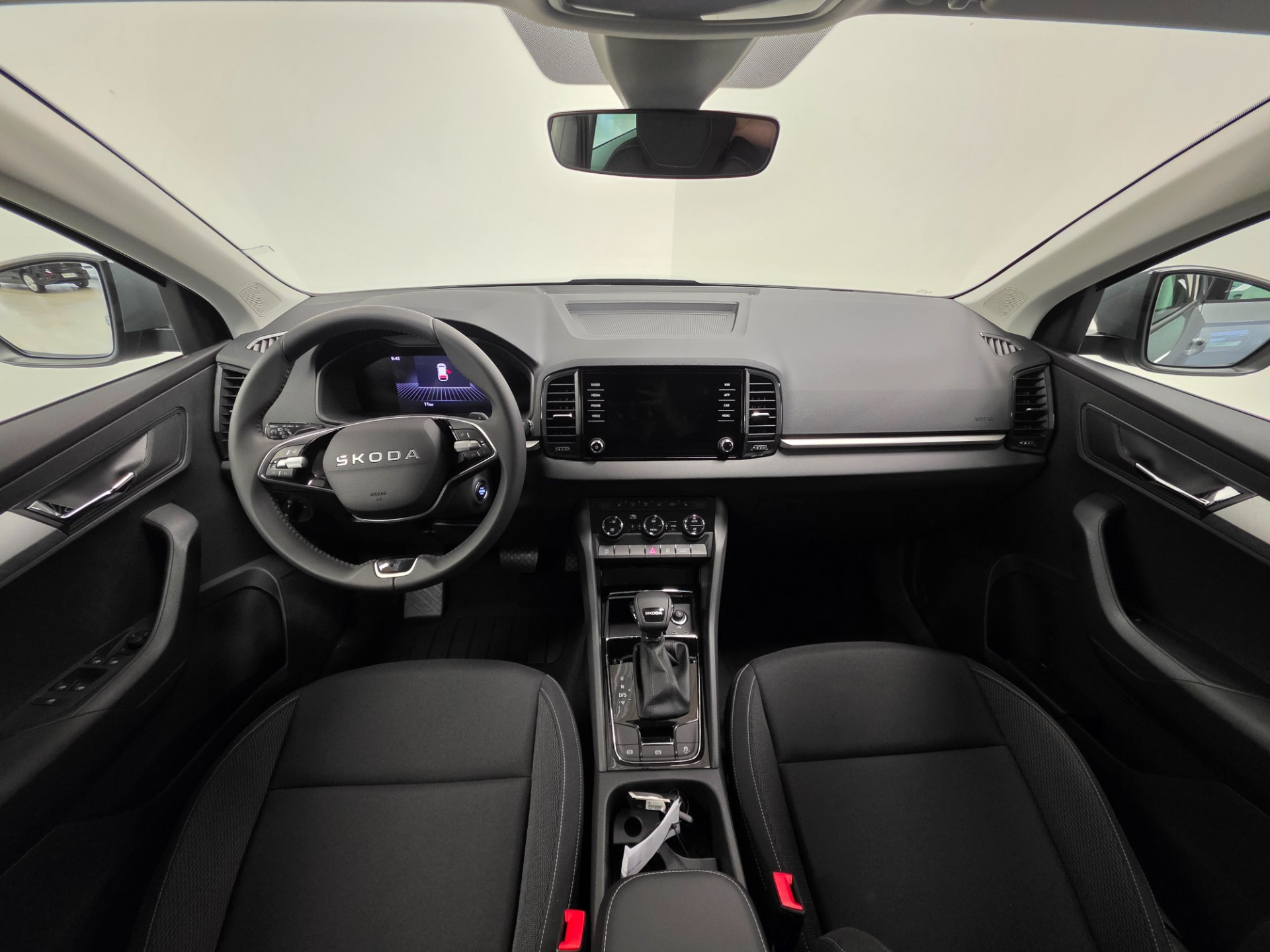 Skoda Karoq 1.5 TSI Selection DSG Autom. 2026, kuva 7/8