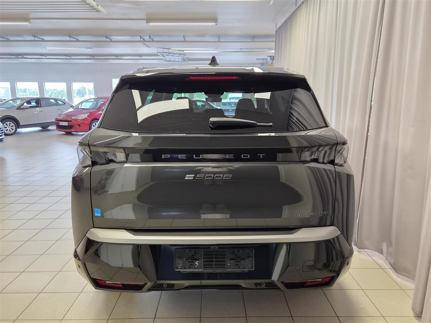 Peugeot E-5008 2026, photo 5/21