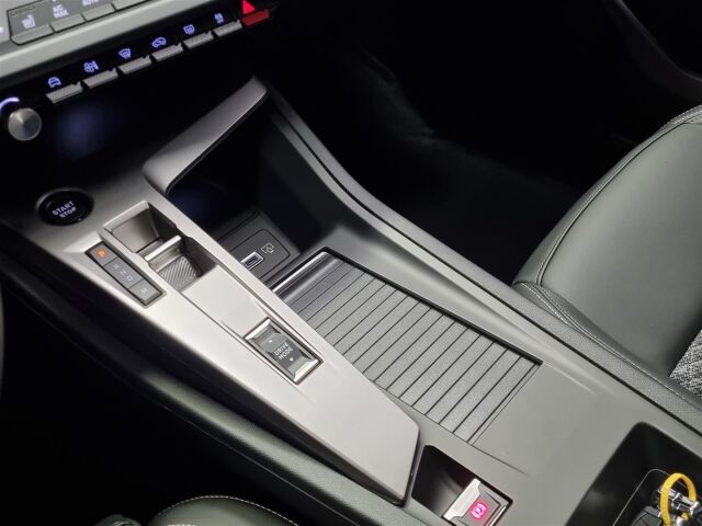 Peugeot 408 2026 Allure Launch Edition Hybrid 145 Automaatti