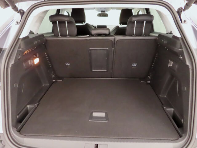 Peugeot 3008 2020 Allure PureTech 130 EAT8-automaatti