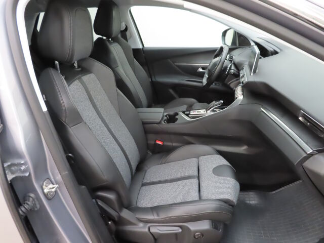 Peugeot 3008 2020 Allure PureTech 130 EAT8-automaatti