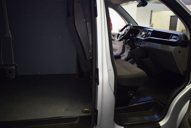 Volkswagen Transporter 2020 Pitkä 2,0 TDI 110 kW 3200kg* Alv.Väh.Oikeus*