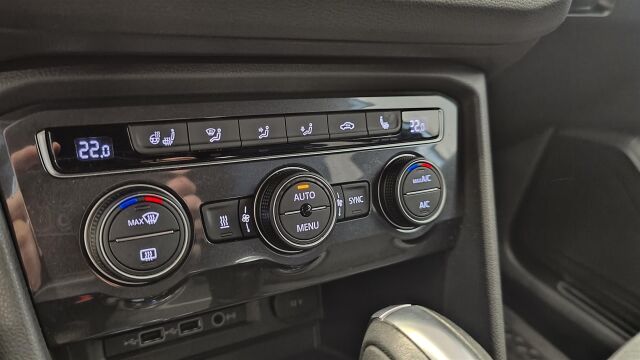 VOLKSWAGEN Tiguan Allspace 2020 R-Line 2,0 TDI SCR 110 kW (150 hv) 4MOTION DSG-automaatti