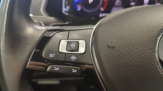 VOLKSWAGEN Tiguan Allspace 2020 R-Line 2,0 TDI SCR 110 kW (150 hv) 4MOTION DSG-automaatti