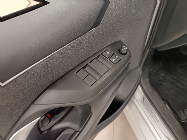 TOYOTA Yaris 2021 1,5 Hybrid Active