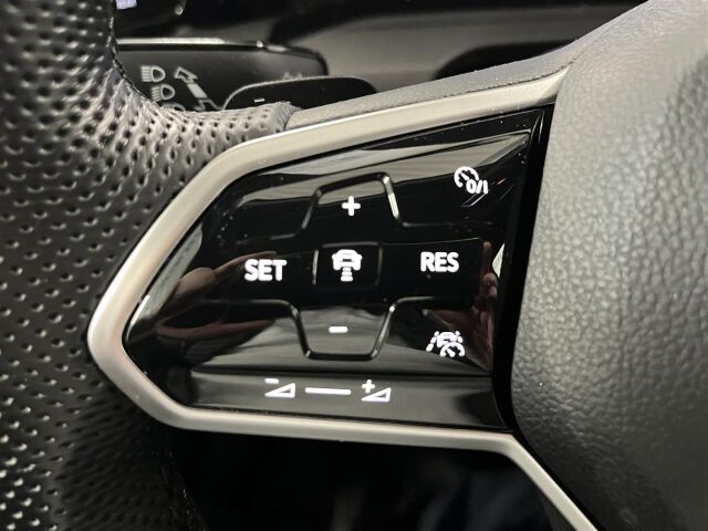 VOLKSWAGEN Golf 2021 GTE 180 kW (PHEV) DSG-automaatti, 1-omisteinen suomiauto, takuu! Hieno yksilö!