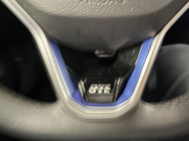 VOLKSWAGEN Golf 2021 GTE 180 kW (PHEV) DSG-automaatti, 1-omisteinen suomiauto, takuu! Hieno yksilö!