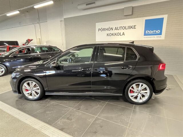 VOLKSWAGEN Golf 2021 GTE 180 kW (PHEV) DSG-automaatti, 1-omisteinen suomiauto, takuu! Hieno yksilö!