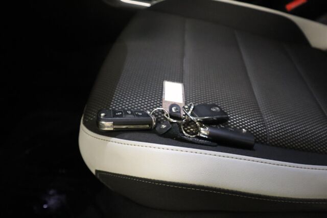 VOLKSWAGEN T-Roc 2021 Sport 2,0 TSI 140 kW 4MOTION DSG-automaatti