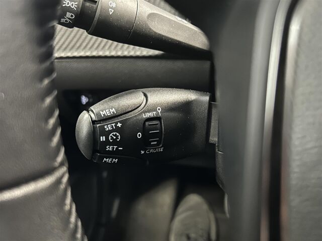 PEUGEOT e-208 2021 Active 50 kWh 136 Automaatti / LED-valot / Vakkari / Hieno!