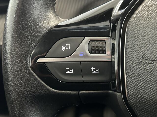PEUGEOT e-208 2021 Active 50 kWh 136 Automaatti / LED-valot / Vakkari / Hieno!