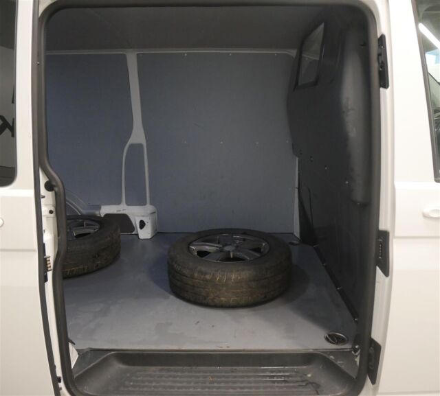 VOLKSWAGEN Transporter 2021 umpipakettiauto Pitkä 2,0 TDI 110 kW 4Motion