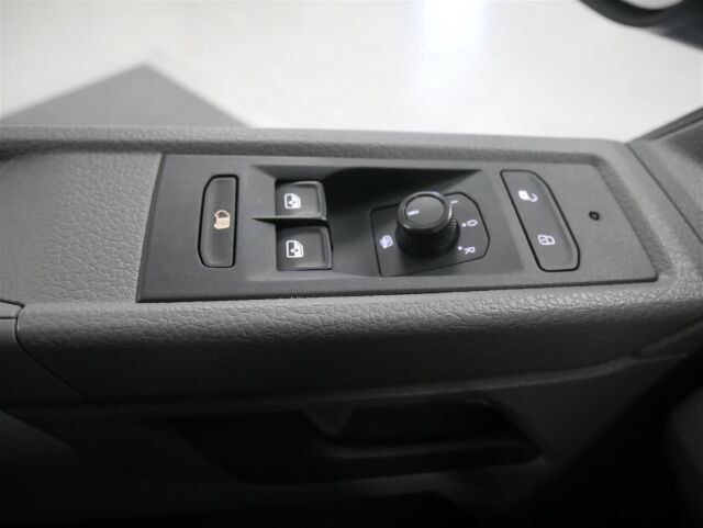 VOLKSWAGEN Transporter 2021 umpipakettiauto Pitkä 2,0 TDI 110 kW 4Motion