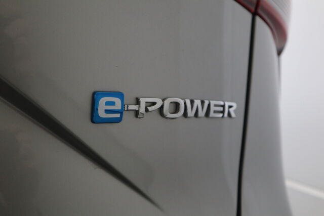NISSAN Qashqai 2024 e-POWER 2WD N-Connecta 12.3" TFT *Tehdastakuu voimassa, 1- omistaja, 2 renkaat alumiinivanteilla*