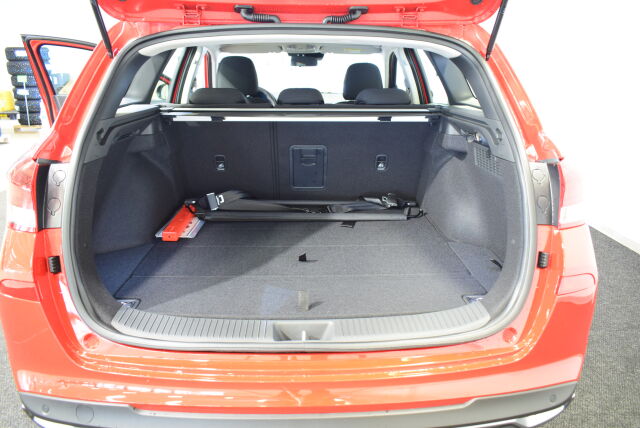 Hyundai i30 Wagon 2025 1,0 T-GDI 120 hv 7-DCT-aut Comfort * Korko 0,99% + Talvirenkaat 499;- *