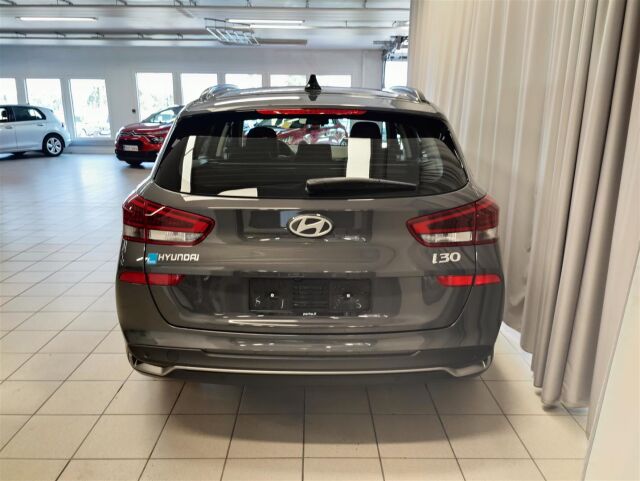 Hyundai i30 Wagon 2025 1.0 T-GDi 100 hv 7DCT-aut. Comfort MY25