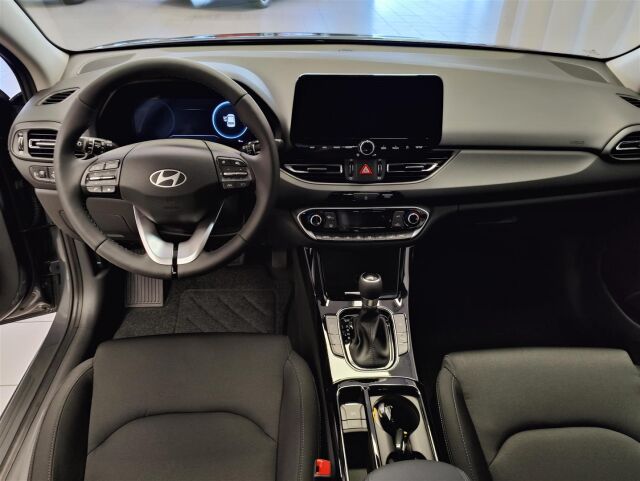 Hyundai i30 Wagon 2025 1.0 T-GDi 100 hv 7DCT-aut. Comfort MY25