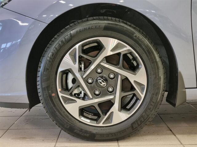 Hyundai i30 Wagon 2025 1.0 T-GDi 100 hv 7DCT-aut. Comfort MY25