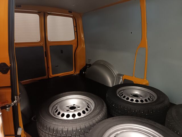 VOLKSWAGEN Transporter 2024 umpipakettiauto Pitkä 2,0 TDI 110 kW 4Motion DSG 3200kg (MAR)