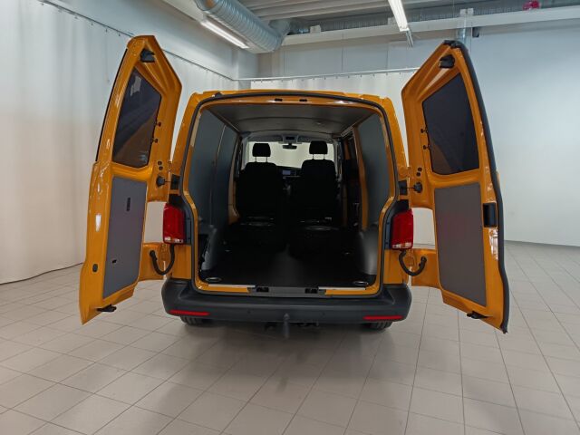 VOLKSWAGEN Transporter 2024 umpipakettiauto Pitkä 2,0 TDI 110 kW 4Motion DSG 3200kg (MAR)