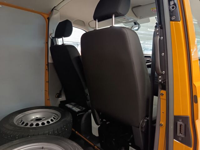 VOLKSWAGEN Transporter 2024 umpipakettiauto Pitkä 2,0 TDI 110 kW 4Motion DSG 3200kg (MAR)