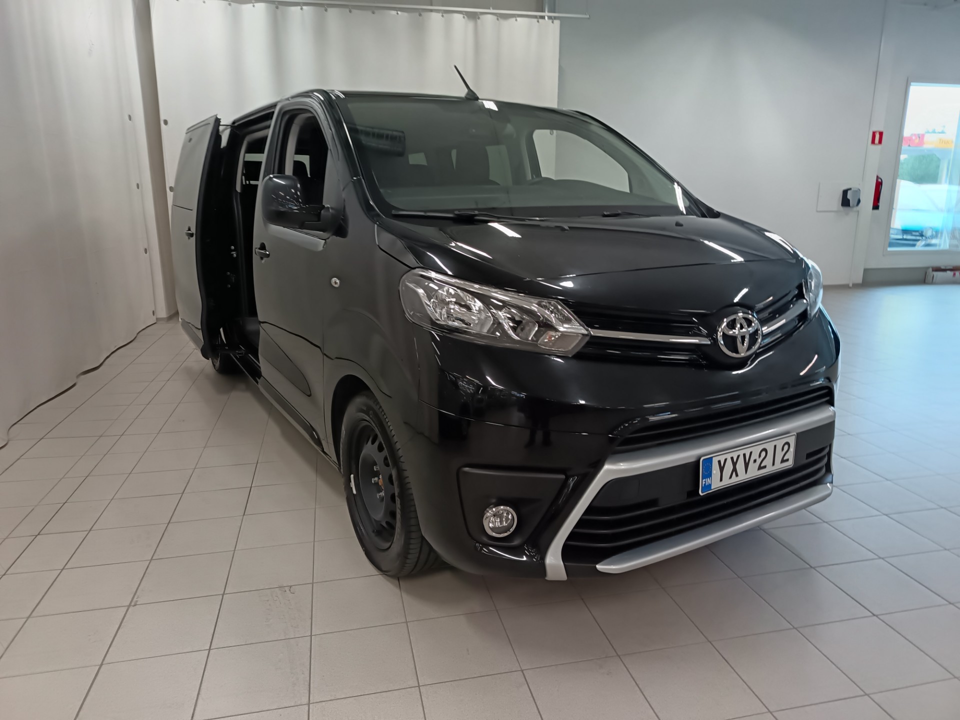 Toyota Proace Verso 2024, photo 5/27