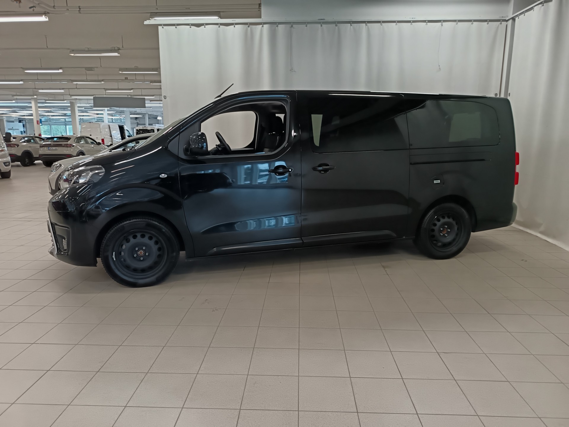 Toyota Proace Verso 2024, photo 2/27