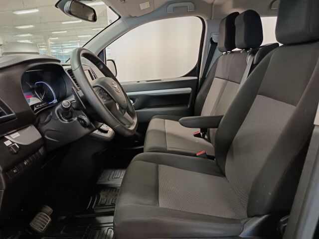 Toyota Proace Verso 2024 Active Edition L2 2,0 D 180 Aut. **1. OM, ALVILLINEN BUSSI**