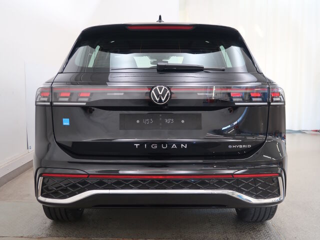 Volkswagen Tiguan 2025 R-Line Business Limited 1,5 TSI 110 kW DSG-automaatti
