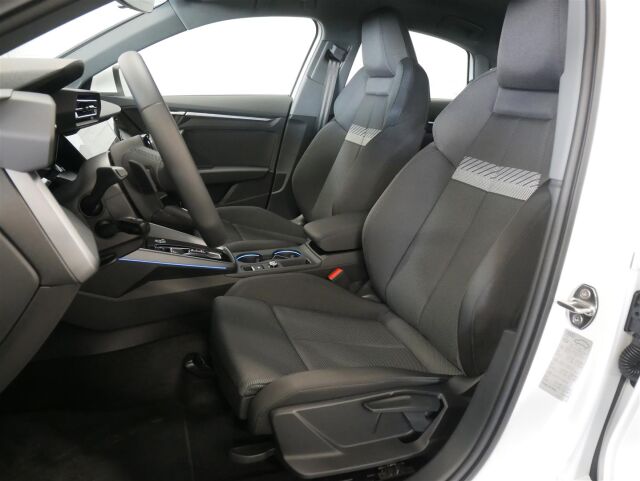 Audi A3 2025 Sedan TFSI quattro 150 kW Plus ***Tähän autoon 3 vuoden / 150tkm jatkoturva veloituksetta!***