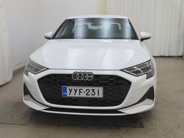 Audi A3 2025 Sedan TFSI quattro 204hv Plus