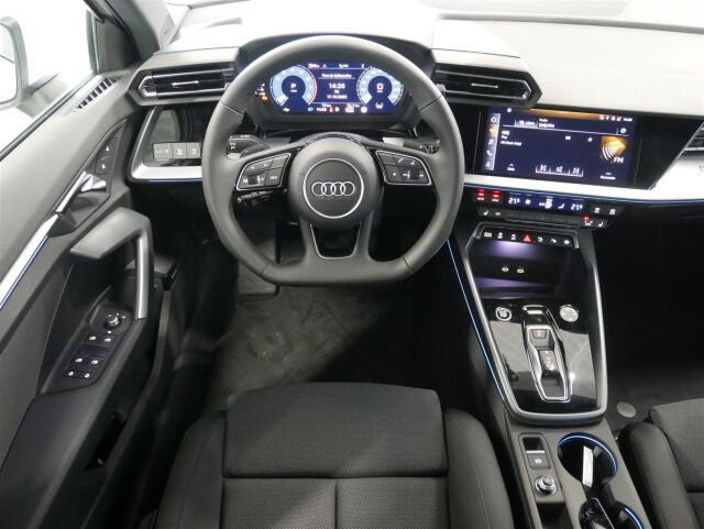 Audi A3 2025 Sedan TFSI quattro 150 kW Plus ***Tähän autoon 3 vuoden / 150tkm jatkoturva veloituksetta!***