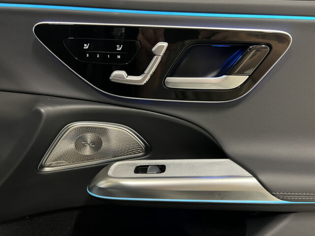 MERCEDES-BENZ E 2024 300 de 4MATIC *2x AMG-paketti *Augmented reality *MBUX Premium *Burmester *Digital Led *Panoraama *2