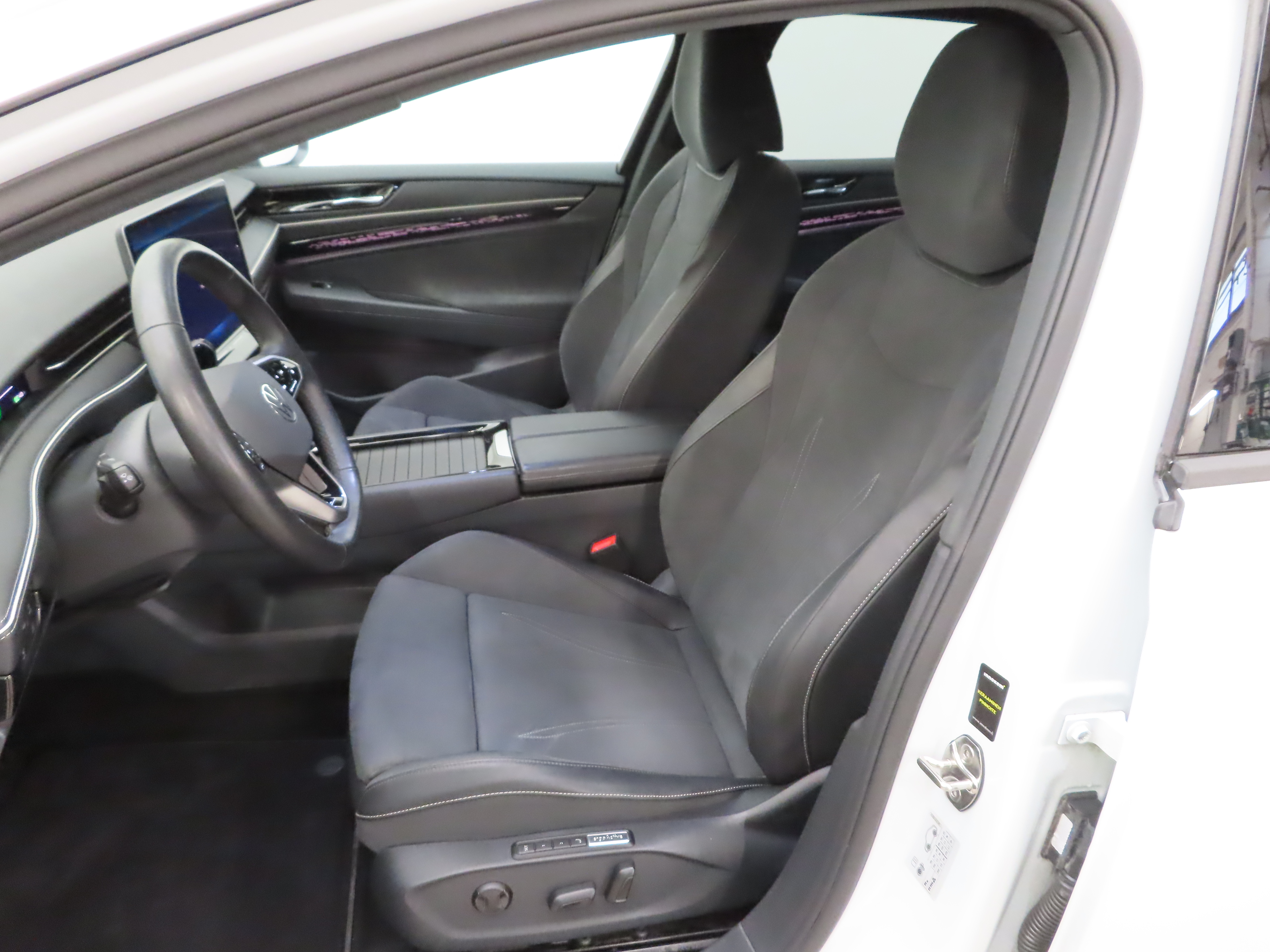 Volkswagen ID.7 2025, photo 7/13