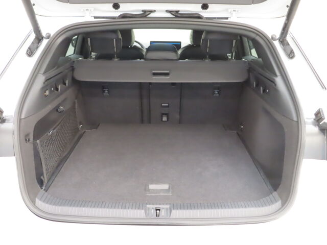 Volkswagen ID.7 2025 Tourer Pro Elegance 75-v Juhlamalli 210 kW, akku 77 kWh