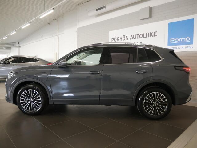 Volkswagen Tiguan 2025 Elegance 75-v Juhlamalli eHybrid 150 kW DSG-automaatti*Heti toimitukseen!*