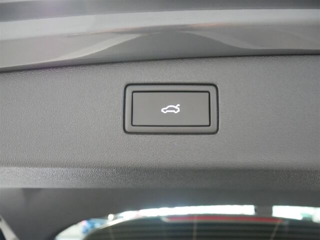 Volkswagen Tiguan 2025 Elegance 75-v Juhlamalli eHybrid 150 kW DSG-automaatti*Heti toimitukseen!*