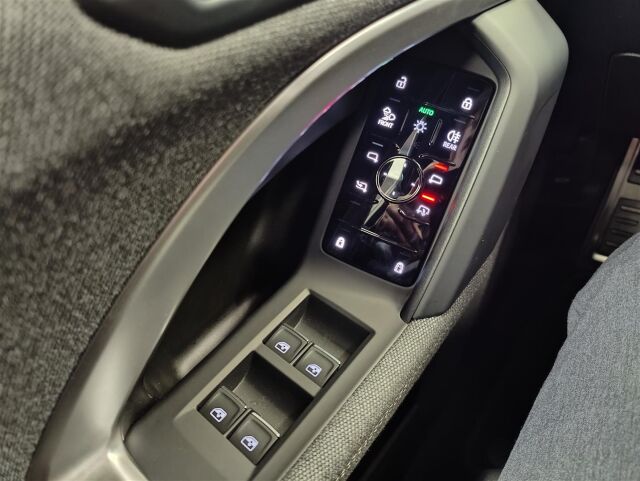 Audi Q5 2026 e-hybrid quattro 220 kW | Tehdastakuu 5v / 100tkm |