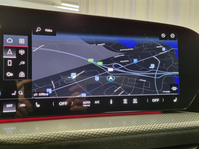 Audi Q5 2026 e-hybrid quattro 220 kW | Tämä myyty, vastaava Grenadine punainen saatavana |