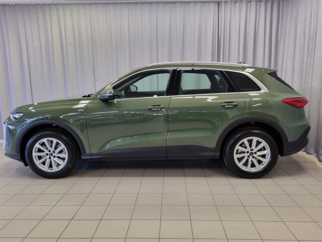 Audi Q5 2026 e-hybrid quattro 220 kW | Tämä myyty, vastaava Grenadine punainen saatavana |