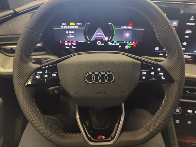 Audi Q5 2026 e-hybrid quattro 220 kW | Tehdastakuu 5v / 100tkm |