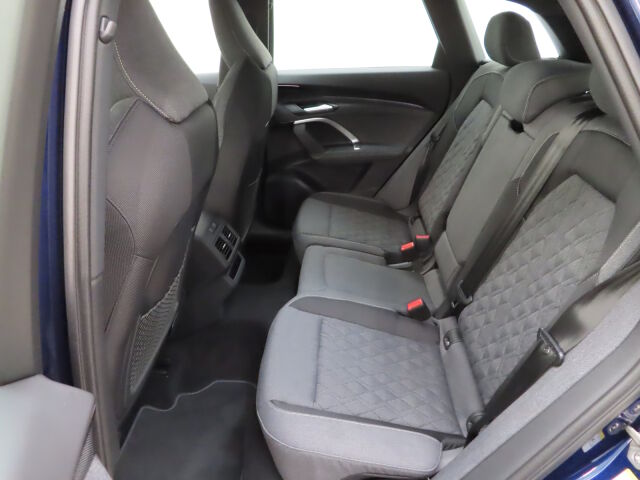 Audi Q5 2026 e-hybrid quattro 220 kW Tähän autoon jatkoturvakampalla yhteensä 5 vuoden takuu!