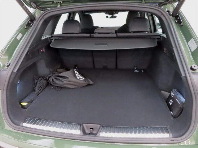 Audi Q5 2026 e-hybrid quattro 220 kW: Viiden vuoden / 100 000km tehdastakuu