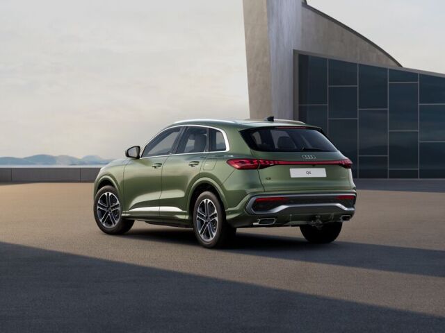 Audi Q5 2026 e-hybrid quattro 220 kW: Viiden vuoden / 100 000km tehdastakuu