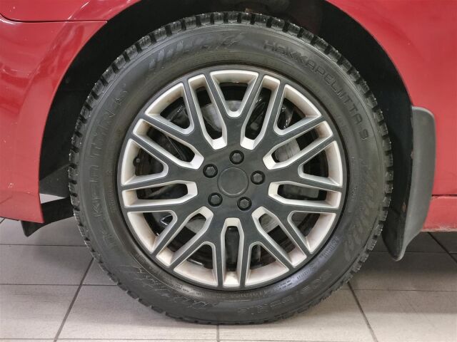 VOLKSWAGEN Golf 2010 Comfortline 1,4 TSI 90 kW 4-ovinen / Vakionopeudensäädin / Koukku  / M-Lämmitin