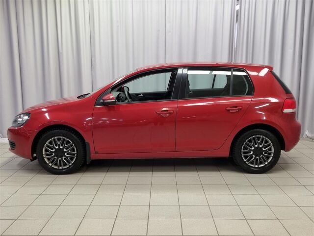 VOLKSWAGEN Golf 2010 Comfortline 1,4 TSI 90 kW 4-ovinen / Vakionopeudensäädin / Koukku  / M-Lämmitin