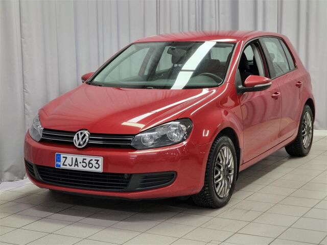 VOLKSWAGEN Golf 2010 Comfortline 1,4 TSI 90 kW 4-ovinen / Vakionopeudensäädin / Koukku  / M-Lämmitin