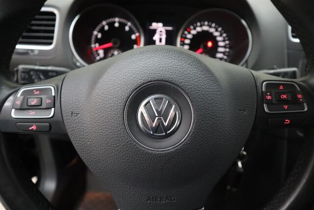 VOLKSWAGEN Golf 2013 Comfort Plus 1,2 TSI 63 kW (85 hv) 4-ovinen